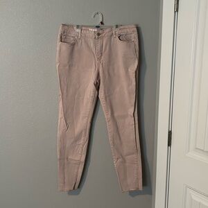 Women’s Pink Pants Size 32 Midrise/Skinny